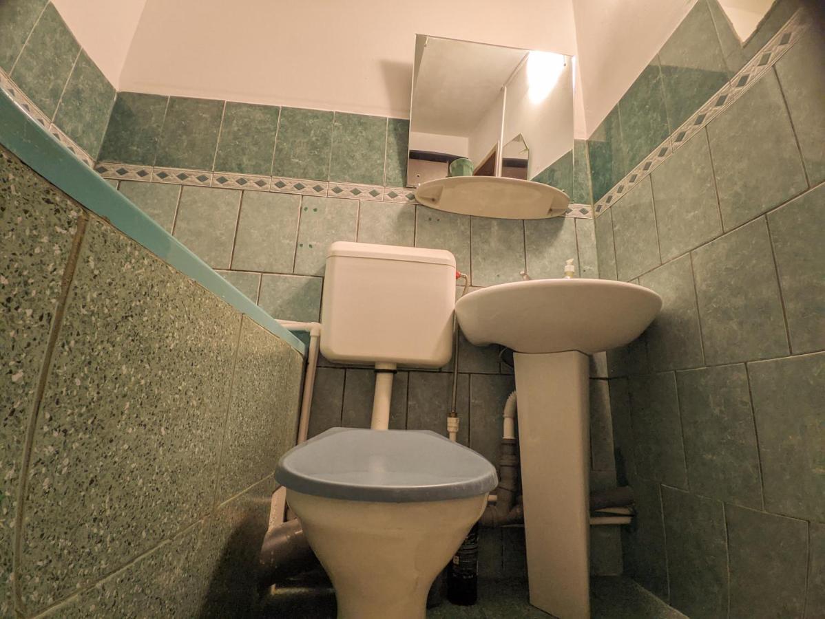 Moss'S Economy Apartment ทิมิชัวรา ภายนอก รูปภาพ